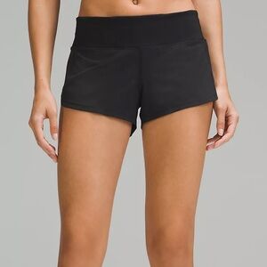 Lululemon black speed up shorts in a woman’s size 0 length is 2.5”🖤